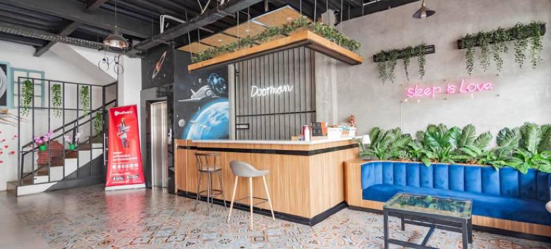 红多兹Plus@门卫旅馆(RedDoorz Plus @ Doorman Guest House)图片