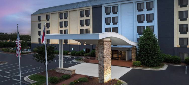 万枫酒店及套房温斯顿塞勒姆海恩斯购物中心(Fairfield Inn & Suites Winston-Salem Hanes Mall)图片