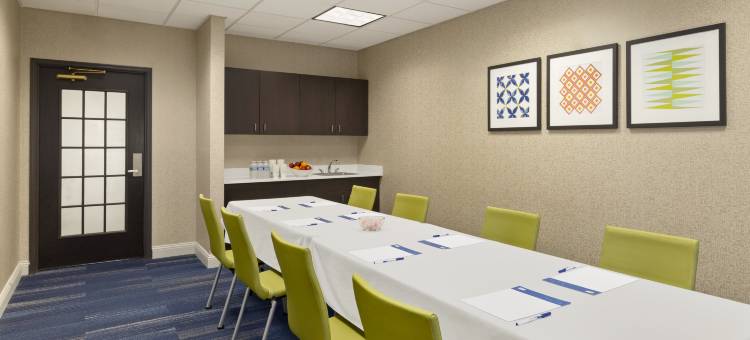 Holiday Inn Express & Suites FT迈尔斯堡东论坛(Holiday Inn Express & Suites FT MYERS EAST- THE FORUM by IHG)图片