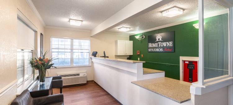 亚特兰大东北-诺克罗斯市中心霍姆汤开放式公寓(HomeTowne Studios Atlanta NE - Downtown Norcross)图片