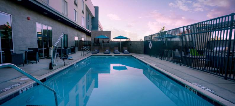 欢朋客栈里弗赛德马奇空军基地(Hampton Inn by Hilton Riverside March Air Reserve Base)图片