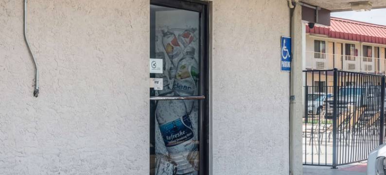 德克萨斯梅斯基特 - 罗迪奥 - 会议中心 6 号汽车旅馆(Motel 6 Mesquite, TX - Rodeo - Convention Ctr)图片