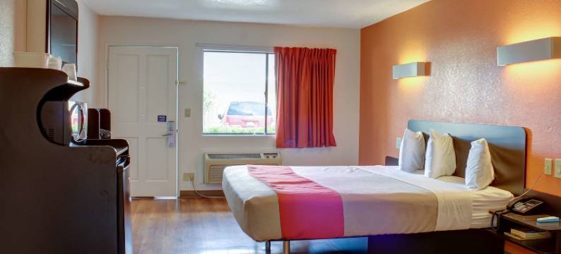 毕晓普6号汽车旅馆(Motel 6 Bishop, CA)图片