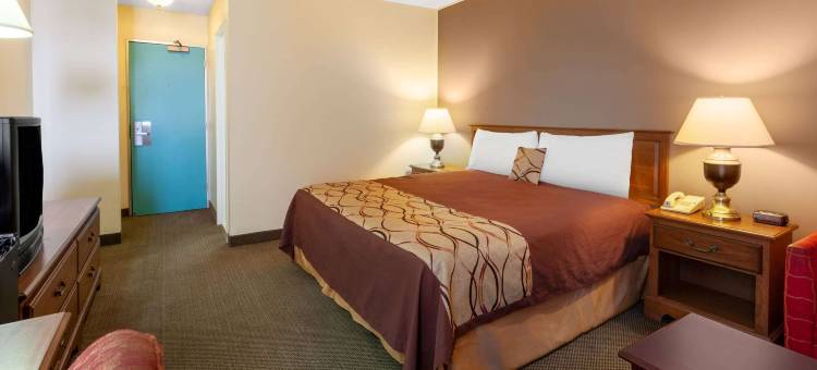 Travelodge by Wyndham Cleveland Airport图片