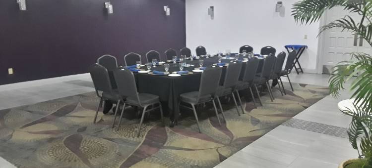 奥兰多环球度假村附近凯隆酒店(Clarion Inn & Suites Across from Universal Orlando Resort)图片