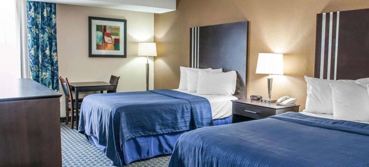 特雷霍特大学区凯艺酒店(Quality Inn Terre Haute University Area)图片