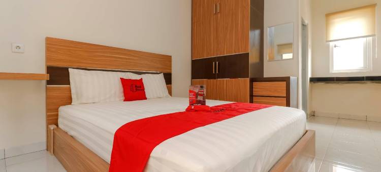 红多兹PLUS酒店-近巨港广场购物中心(RedDoorz Plus Near Palembang Square Mall)图片