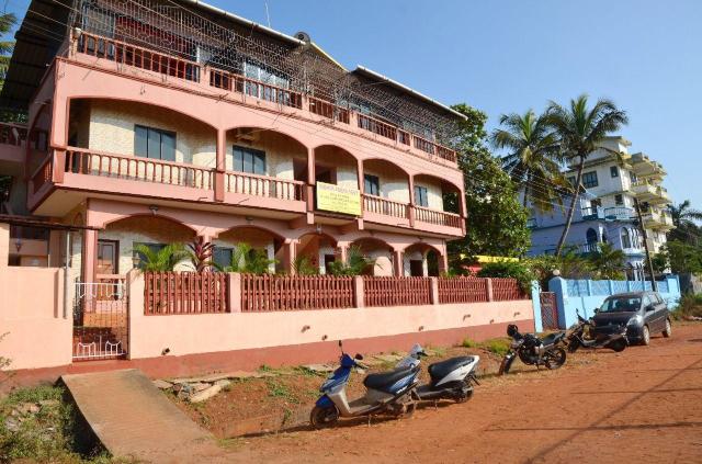 Salson Ferns Nest Hotel Over view