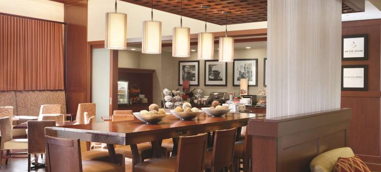米斯提欢朋套房酒店(Hampton Inn & Suites Mystic)图片