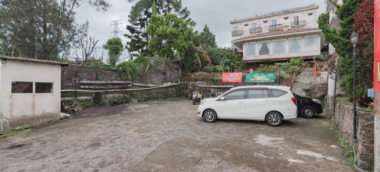 Urbanview Hotel Mon Bel Cibodas by RedDoorz图片