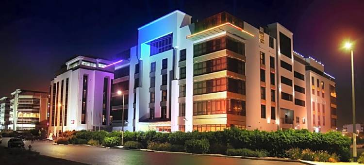 迪拜生产城福朋喜来登酒店(Four Points by Sheraton Production City, Dubai)图片