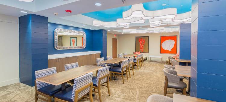 Holiday Inn Express ORANGE海滩上海滩(Holiday Inn Express ORANGE BEACH-ON THE BEACH by IHG)图片