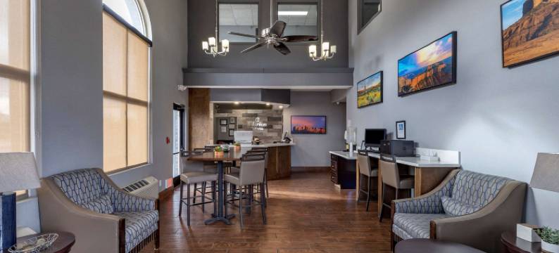 金曼I-40 66号公路凯隆酒店(Clarion Inn Kingman I-40 Route 66)图片