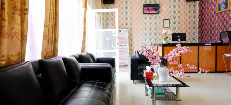 红多兹酒店@奥丽亚马真大酒店(RedDoorz @ Hotel Grand Aulia Majene)图片