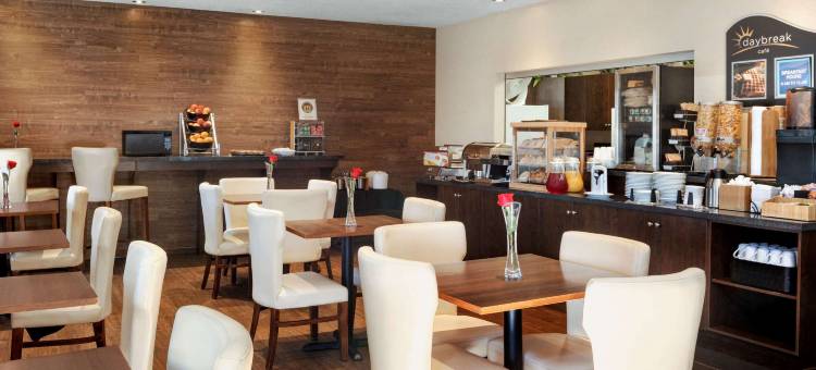 里贾纳机场西戴斯酒店(Days Inn by Wyndham Regina Airport West)图片