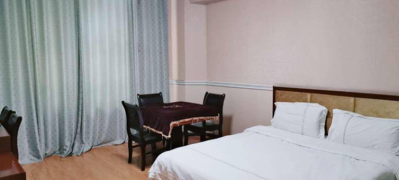 鹤峰街中阁宾馆图片