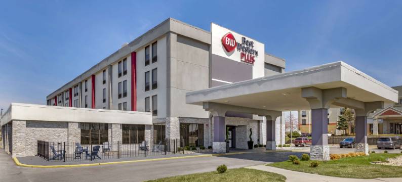 贝斯特韦斯特优质酒店南荷兰/芝加哥南区(Best Western Plus South Holland/Chicago Southland)图片