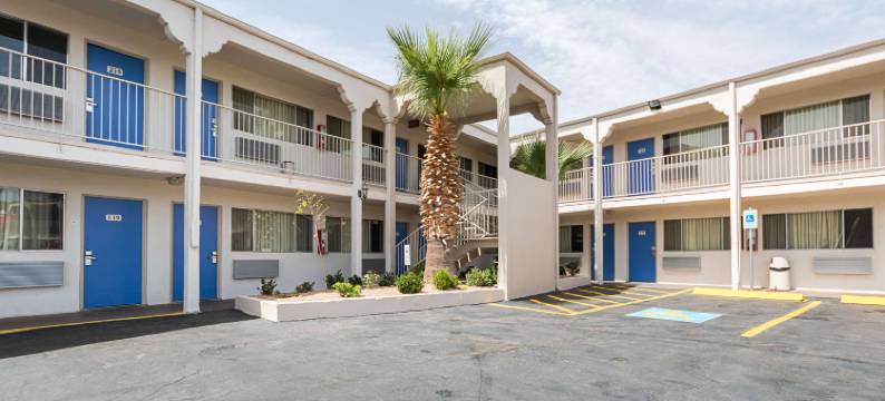 埃尔帕索机场布利斯堡6号汽车旅馆(Motel 6 El Paso, TX - Airport - Fort Bliss)图片