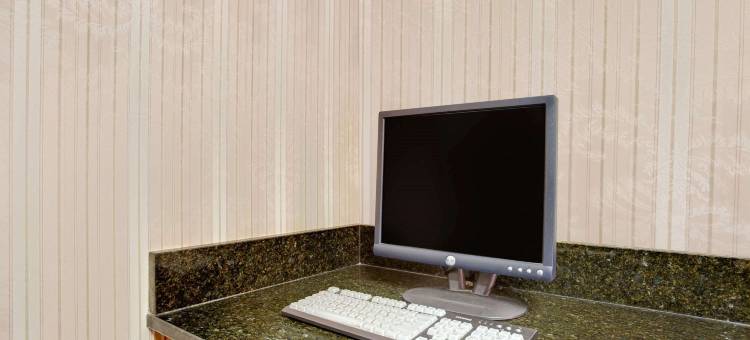 纽波特纽斯市中心奥斯特尔角温德姆戴斯酒店(Days Inn by Wyndham Newport News City Center Oyster Point)图片