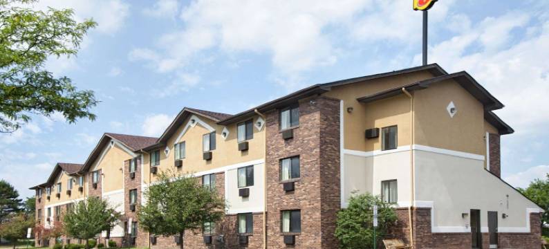 坎顿-利福尼亚地区速8酒店(Super 8 by Wyndham Canton/Livonia Area)图片