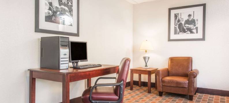 辛辛那提呗盟套房酒店(Baymont by Wyndham Cincinnati)图片