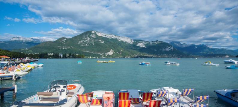 安奈斯中心火车站康铂酒店(Campanile Annecy Centre - Gare)图片