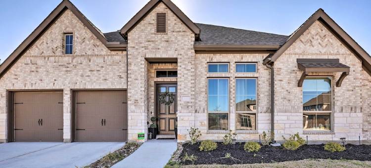 艺术气息东奥斯汀庄园带火坑，距离高尔夫球场不到1英里(Home w/ Fire Pit: 13 Mi to Downtown Austin!)图片