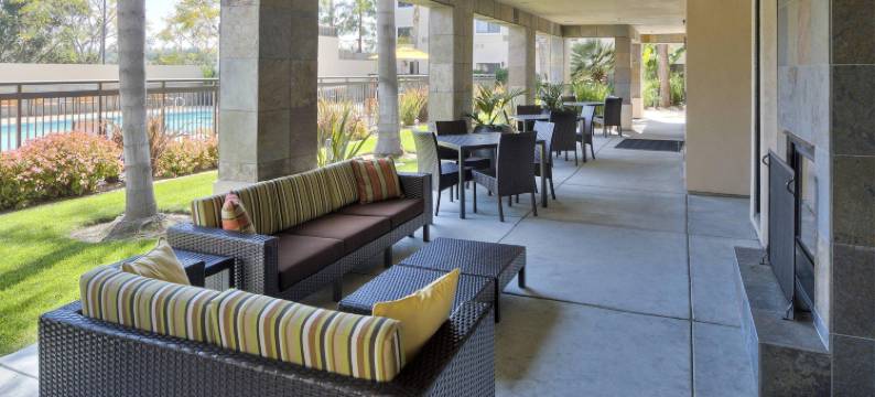 圣迭戈卡尔斯巴德万怡酒店(Courtyard San Diego Carlsbad)图片