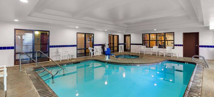 瓦卡拉维尔 - 纳帕谷舒适套房酒店(Comfort Suites Vacaville-Napa Valley Area)图片