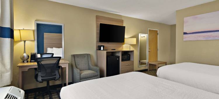 凯隆布卢明顿 - 诺尔玛罗德威酒店，近 I-55 及大学(Clarion Pointe Bloomington-Normal Near I-55 and University)图片