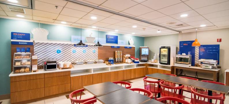 Holiday Inn Express 兰霍恩，牛津谷(Holiday Inn Express PHILADELPHIA NE - LANGHORNE by IHG)图片