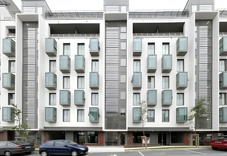 Premier Suites Dublin, Sandyford Hotel Overview