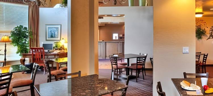 圣乔治旅馆及套房酒店(St. George Inn and Suites)图片