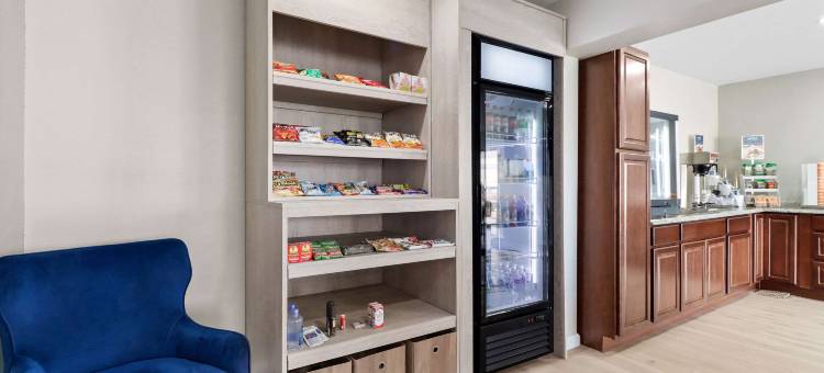 克拉丽奥波恩特酒店-里奇克雷斯特-近中国湖海军基地(Clarion Pointe Ridgecrest Near China Lake Naval Station)图片