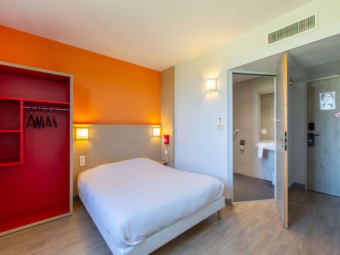 普瑞米尔经典酒店-沙特尔南巴尔茹维尔(Premiere Classe Chartres Sud - Barjouville)