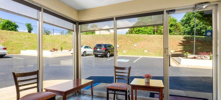 伊克诺旅馆(Brentwood Inn & Suites - Lynchburg)图片