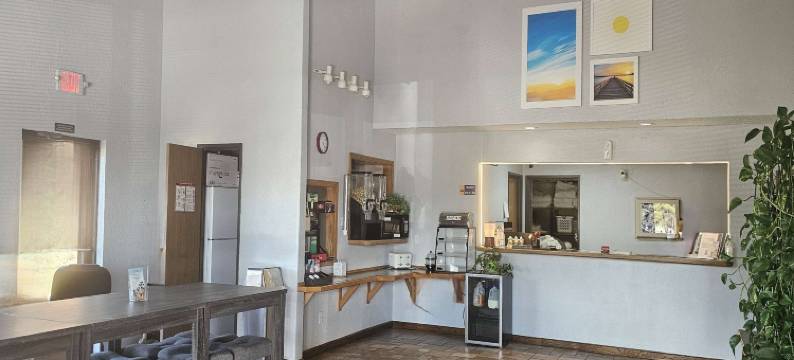 奥扎克斯普林菲尔德戴斯酒店(Days Inn by Wyndham Ozark Springfield)图片