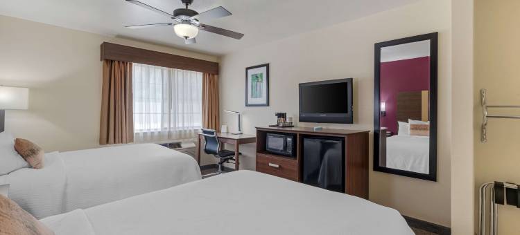皮尼伍兹贝斯特韦斯特酒店(Best Western Pineywoods Inn)图片
