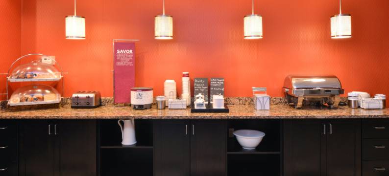 希尔顿欢朋套房酒店-阿尔伯克基库尔斯路(Hampton Inn & Suites Albuquerque-Coors Road)图片