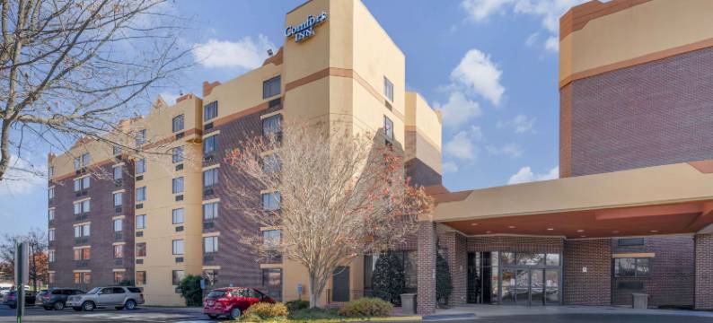 大学中心舒适酒店(Comfort Inn University Center)图片