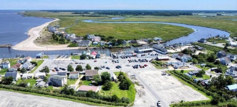 Captain's Cottage- Walking distance to beach, 10 Mins to DE Turf图片