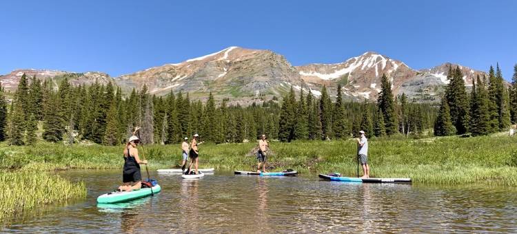Mt. Crested Butte first-floor condo - Pool & Hot Tub - Walk or bus to ski base图片