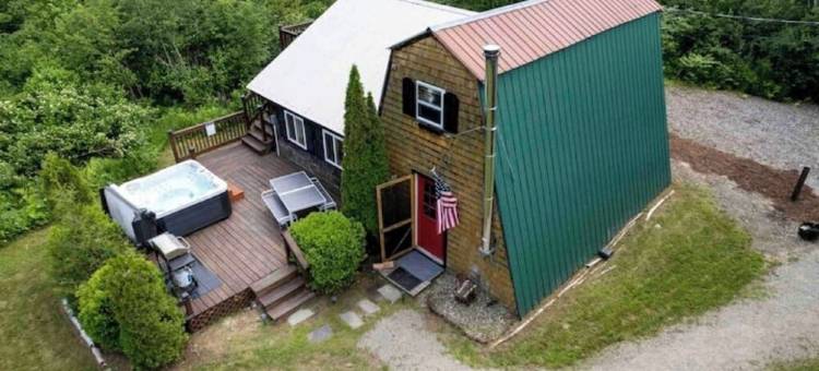 A-Frame Hot tub Retreat - Firepit, Grill, EV & Dog Friendly, Close to N. Conway.图片