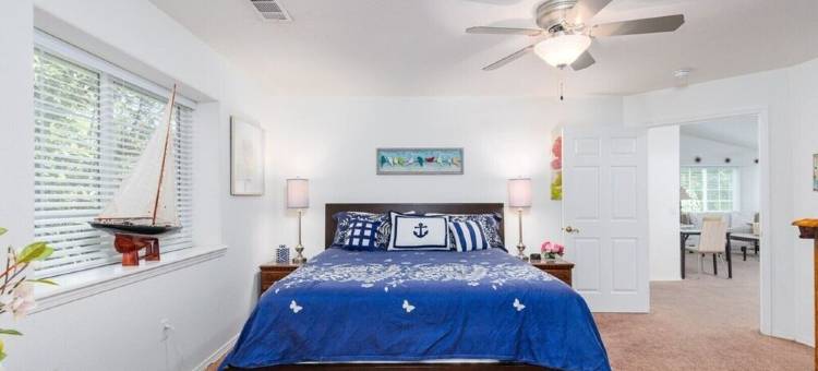 WE ARE A CHARMING DUPLEX/ 2 HOMES 4 BEDROOM 4 BATH /2 GARAGES +EV图片