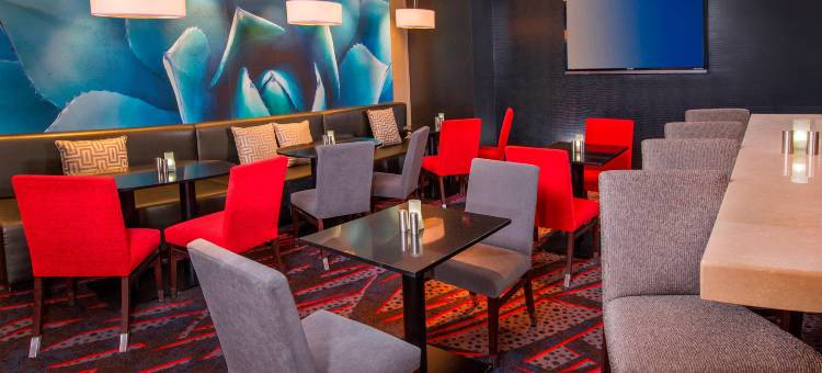 杜勒斯镇中心万怡酒店(Courtyard Dulles Town Center)图片