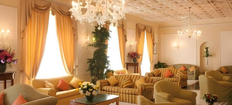 卢斯广场酒店(Hotel Plaza e de Russie - Relais & Châteaux)图片
