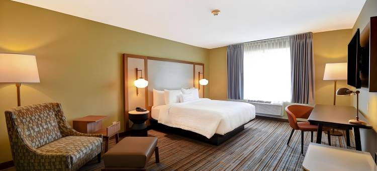 密尔沃基北万豪万枫套房酒店(Fairfield Inn & Suites Milwaukee North)图片