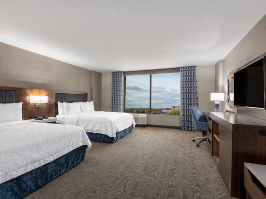 韦恩堡市中心欢朋套房酒店