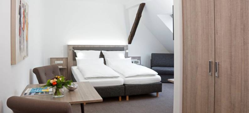 胡内尔宾邮政酒店(Hünerbein's Posthotel)图片