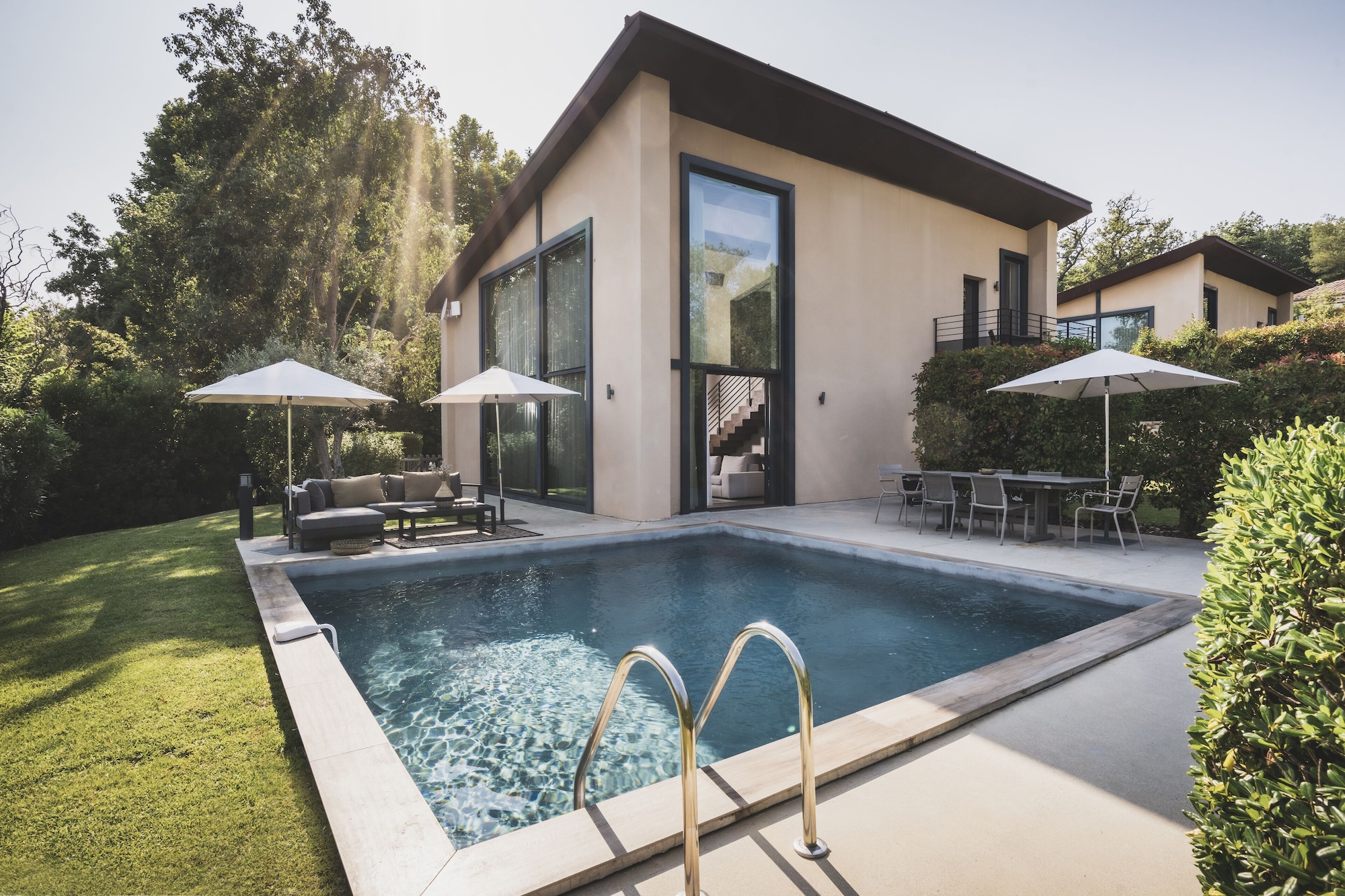 Les Lodges Sainte-Victoire Hotel & SpaOver view